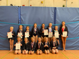 Kunstturnriege weiblich Herbstwettkämpfe 2025 Bild der Kunstturnriege weiblich Herbstwettkämpfe 2025